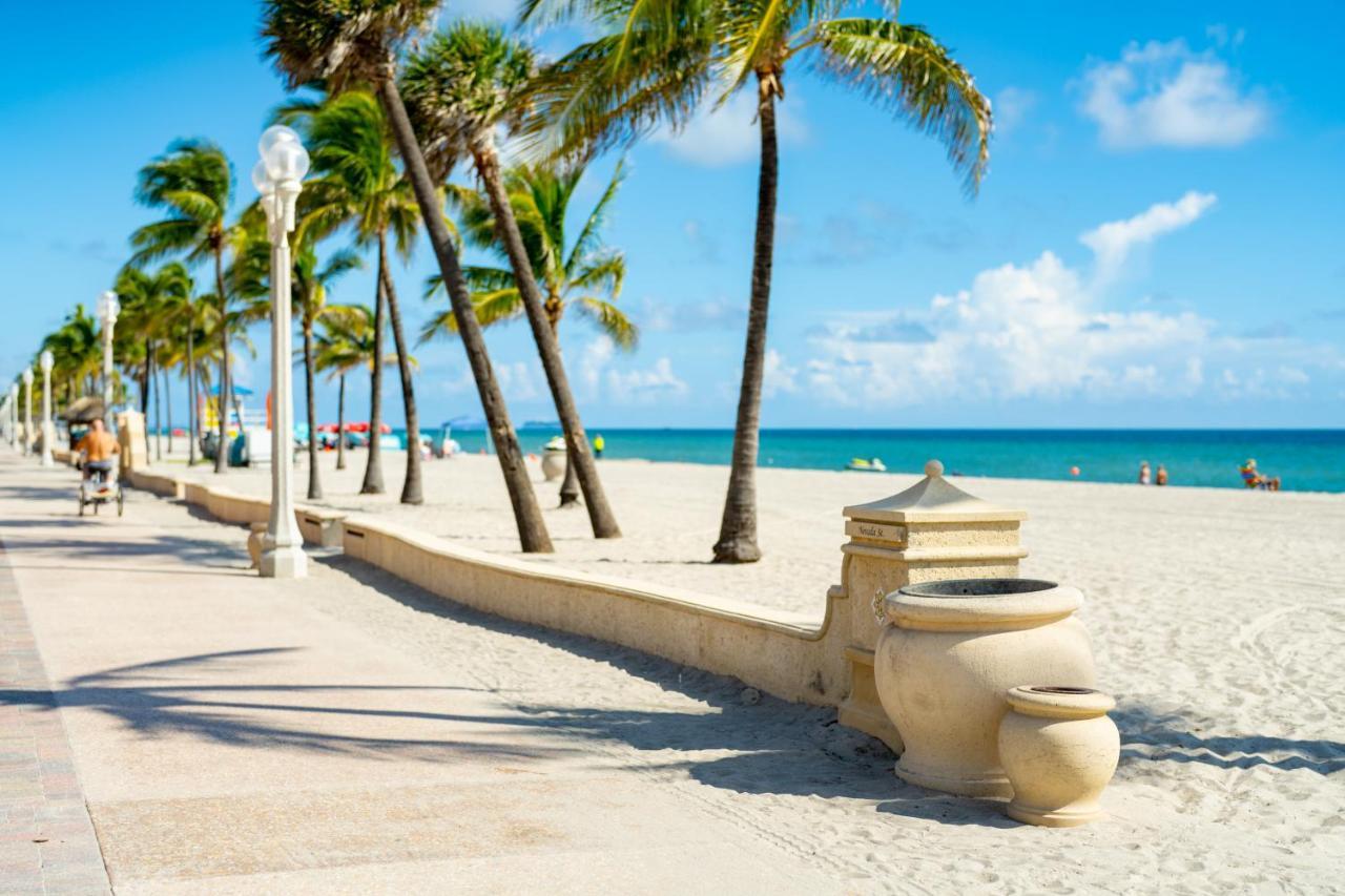 The Surf Hollywood Beach Εξωτερικό φωτογραφία